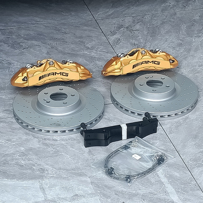 मर्सिडीज बेंज C200 कार ब्रेक कैलिपर्स अपग्रेड 6 पॉट क्लेपर्स और 355MM डिस्क